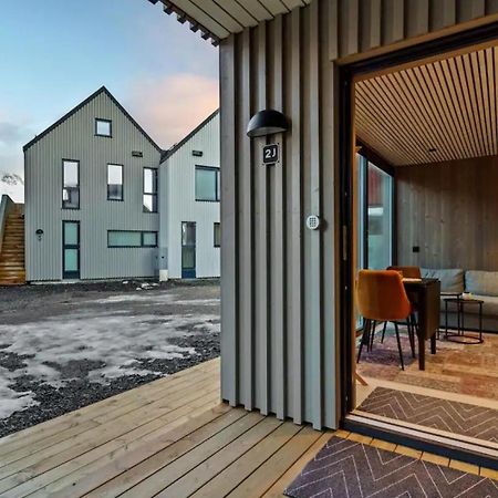 Rorbuleilighet I Idylliske Henningsvær Exterior foto