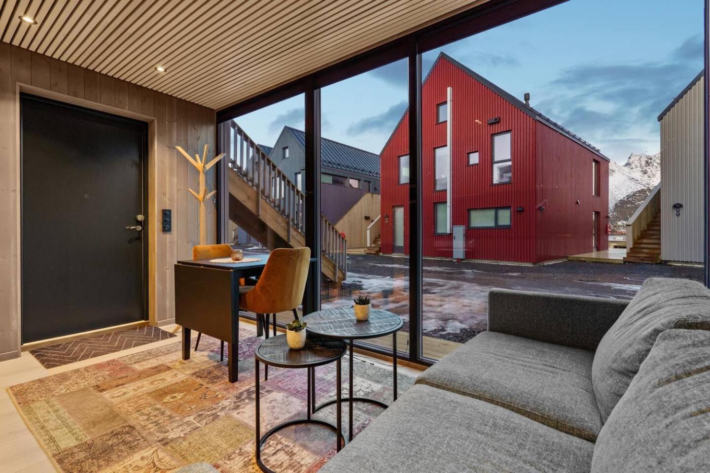 Rorbuleilighet I Idylliske Henningsvær Exterior foto